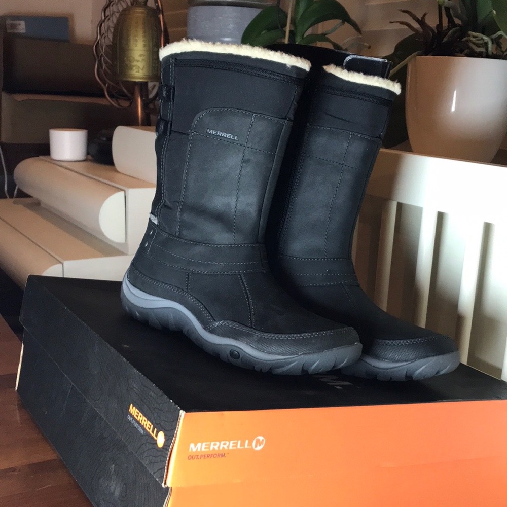 MERRELL WATERPROOF SNOW BOOTS